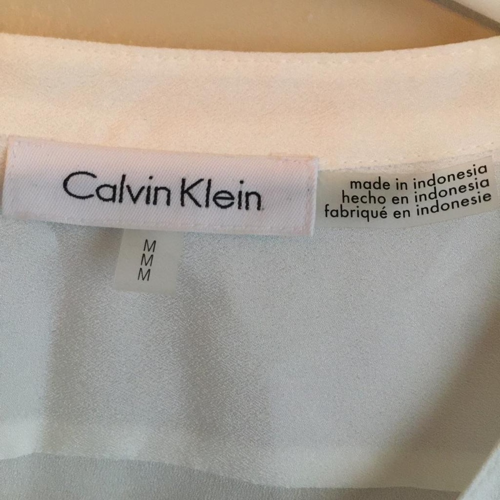 Blouse - Picture 2 of 6
